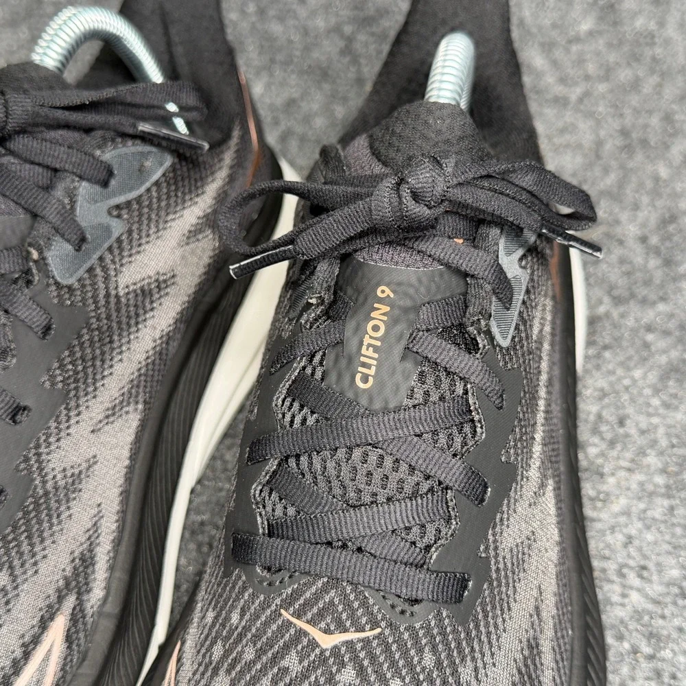 Hoka Clifton 9 Running Shoes Women's 9 Black Rose Gold Athletic‎ Run Training